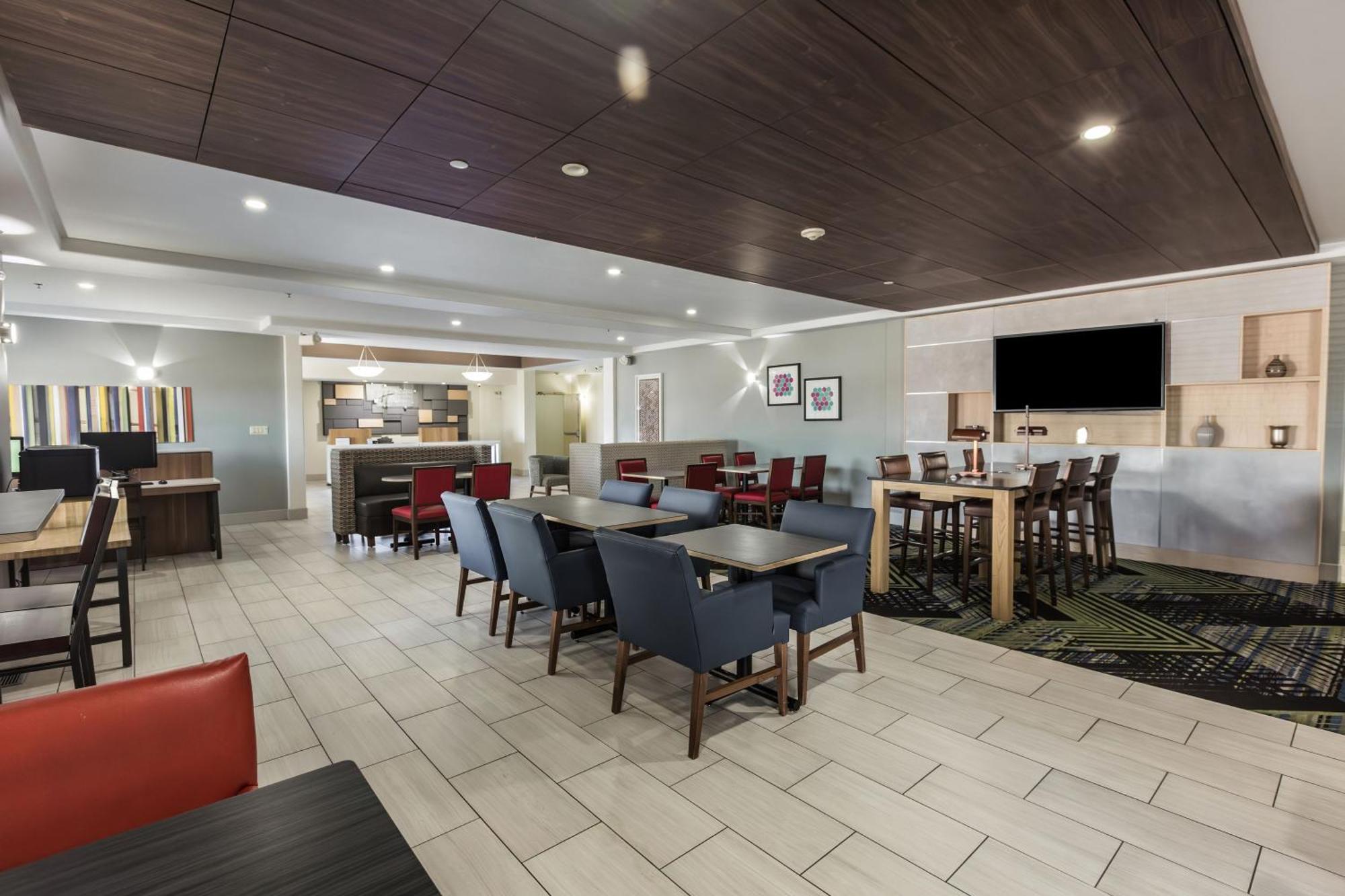 Holiday Inn Express & Suites-Regina-South By Ihg Εξωτερικό φωτογραφία