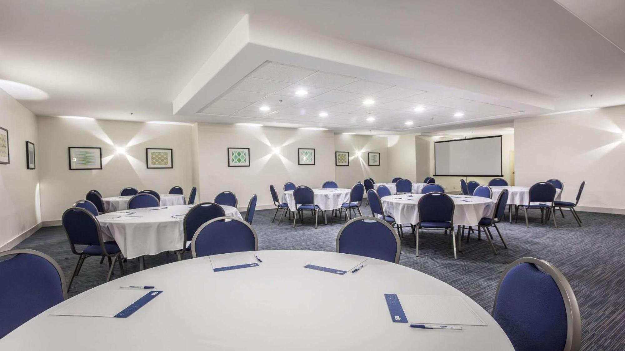 Holiday Inn Express & Suites-Regina-South By Ihg Εξωτερικό φωτογραφία